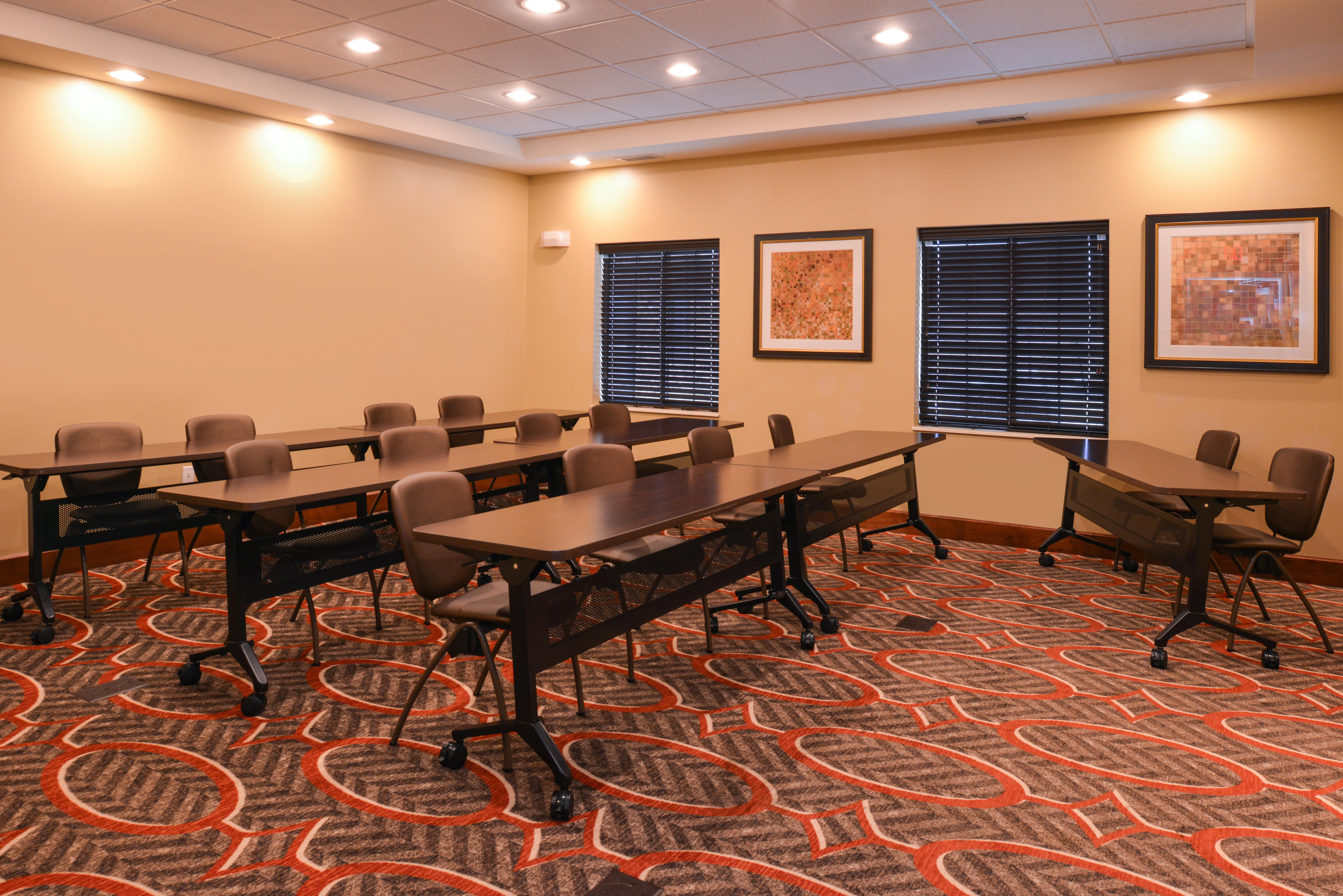Staybridge Suites Merrillville By Ihg Exterior foto